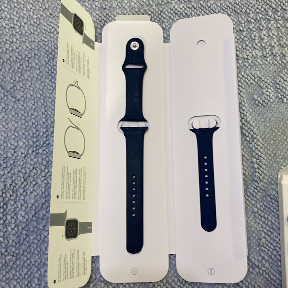 Apple SE watch used.